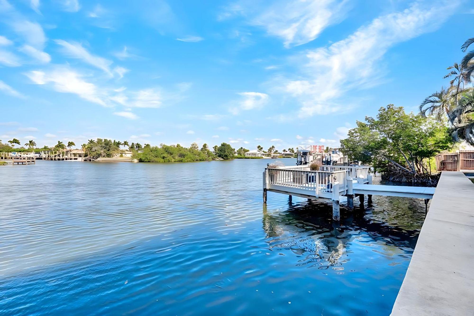 Waterfront - Isles Of Capri Island Retreat - Marco Island Lejlighed North North Naples Eksteriør billede